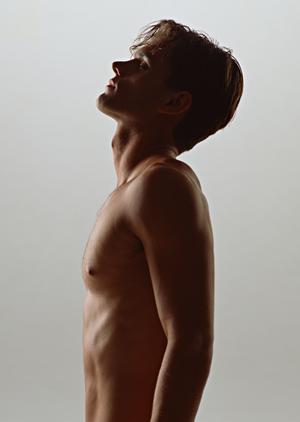 原因不明の腰痛で悩んでいる場合には